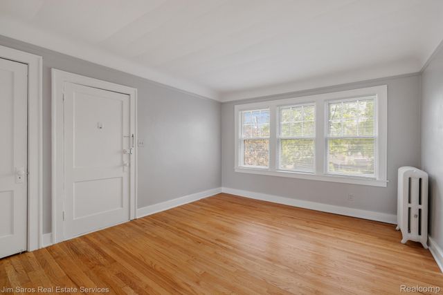 1300 Maryland, Grosse Pointe Park, MI 48230
