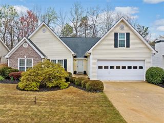 455 Ellesmere Way, Buford, GA 30518