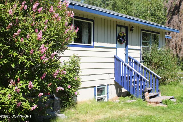 149 Robin Place, Soldotna, AK 99669
