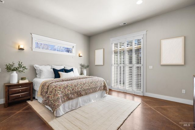 5350 N Brook Mist Place, Boise, ID 83713