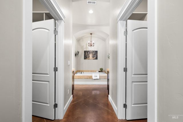 5350 N Brook Mist Place, Boise, ID 83713