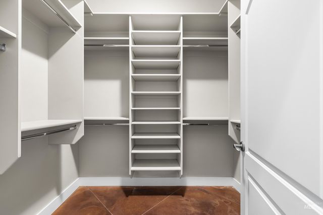 5350 N Brook Mist Place, Boise, ID 83713