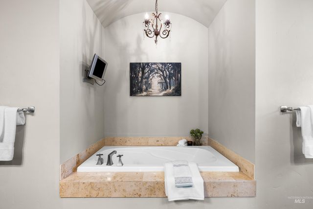 5350 N Brook Mist Place, Boise, ID 83713