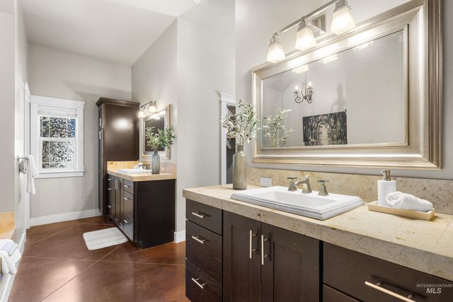 5350 N Brook Mist Place, Boise, ID 83713