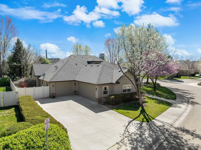 5350 N Brook Mist Place, Boise, ID 83713