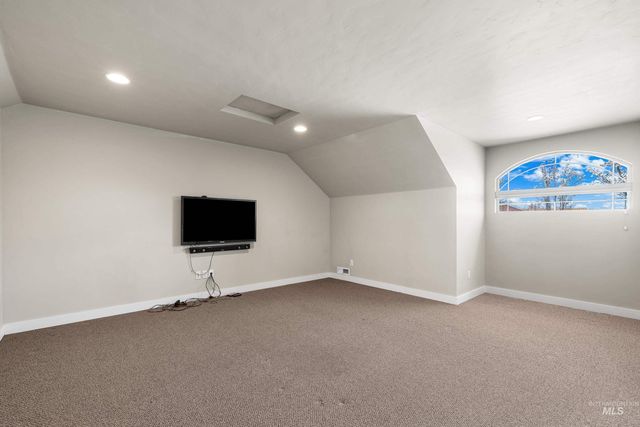 5350 N Brook Mist Place, Boise, ID 83713