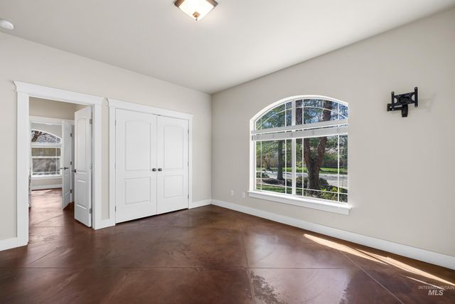 5350 N Brook Mist Place, Boise, ID 83713