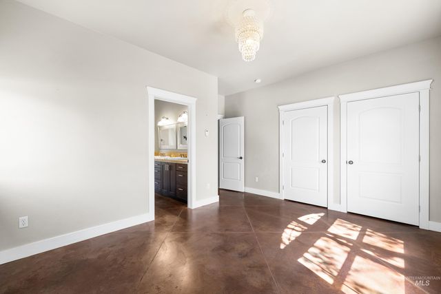 5350 N Brook Mist Place, Boise, ID 83713