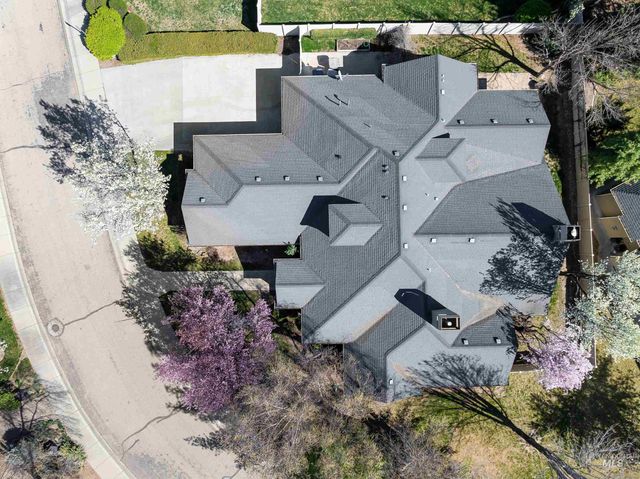 5350 N Brook Mist Place, Boise, ID 83713