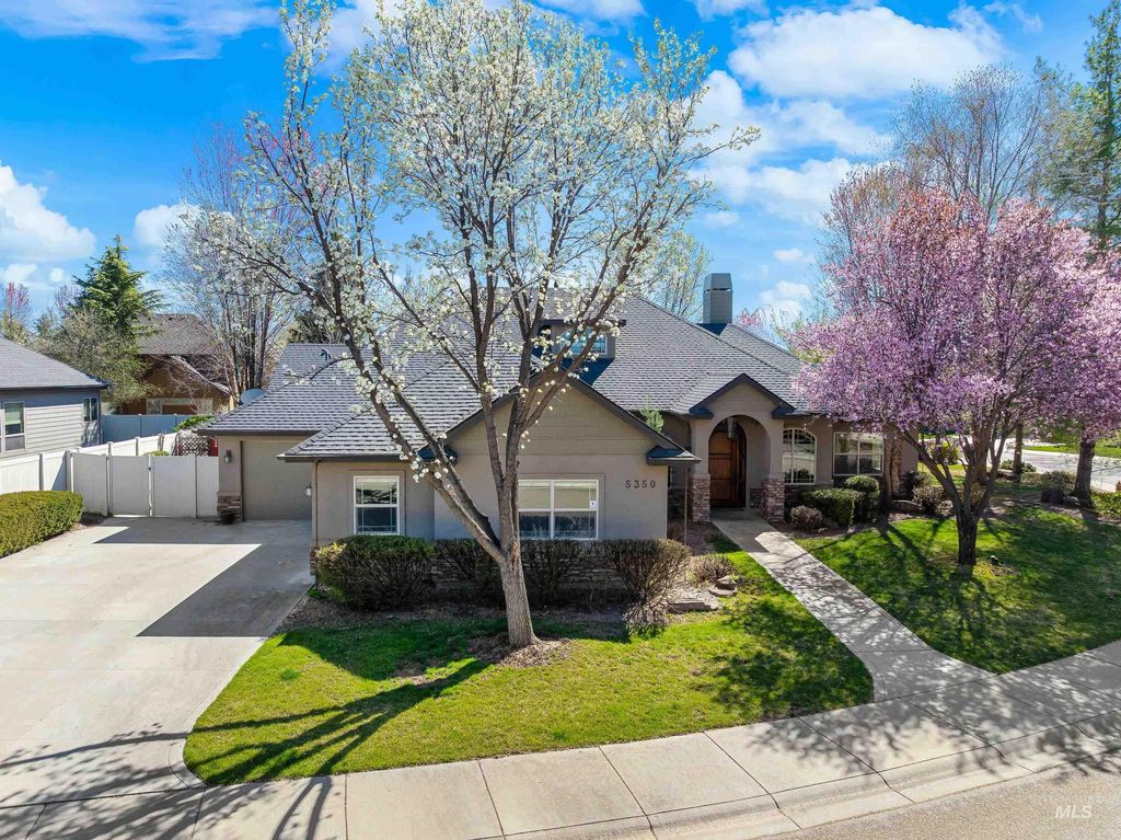 5350 N Brook Mist Place, Boise, ID 83713
