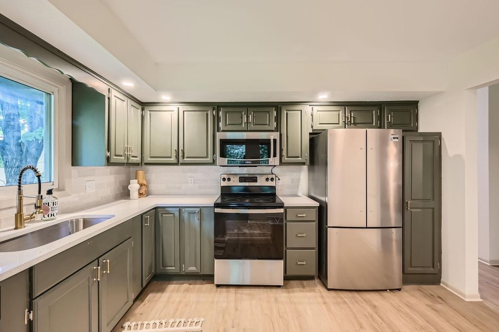 8222 Brandywine Parkway, Brooklyn Park, MN 55444