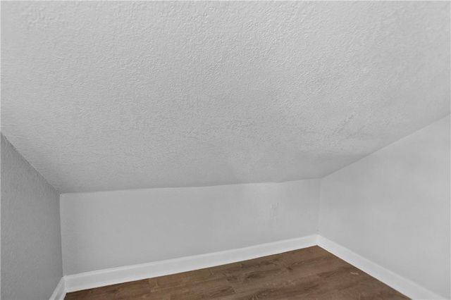 2420 E 42nd Street, Kansas City, MO 64130