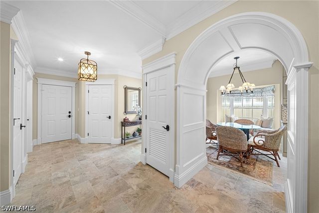 392 Carlton PL 3, Naples, FL 34108