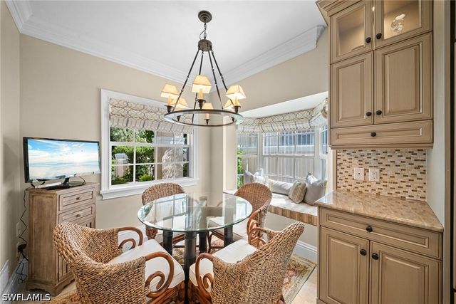 392 Carlton PL 3, Naples, FL 34108