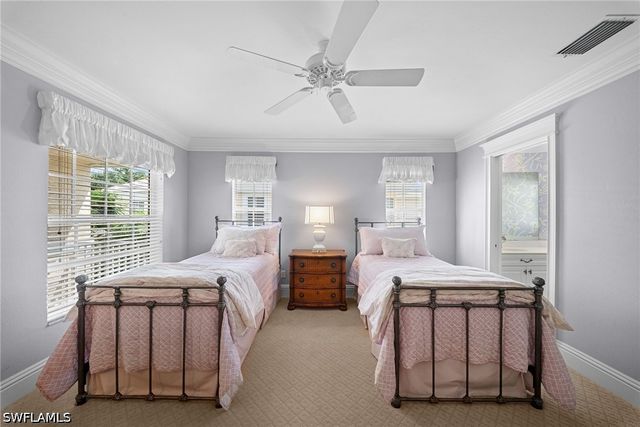392 Carlton PL 3, Naples, FL 34108