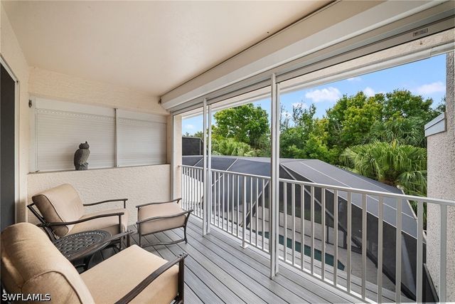 392 Carlton PL 3, Naples, FL 34108