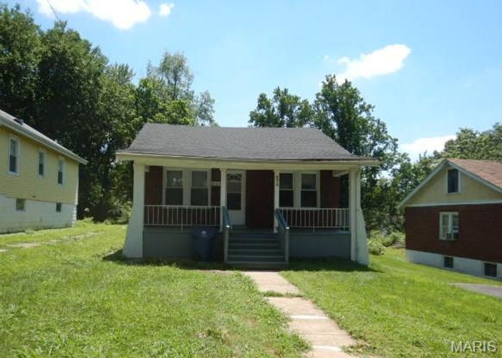 8314 Buchanan Avenue, St Louis, MO 63114