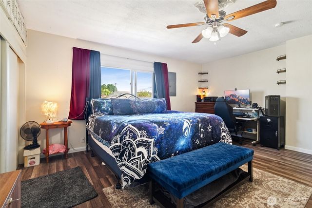 5701 15th Street E, Fife, WA 98424