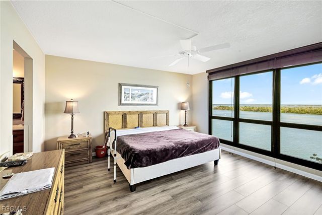 4203 Bay Beach LN 5E, Fort Myers Beach, FL 33931