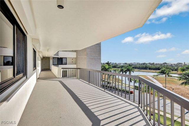 4203 Bay Beach LN 5E, Fort Myers Beach, FL 33931