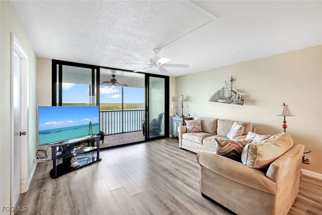 4203 Bay Beach LN 5E, Fort Myers Beach, FL 33931