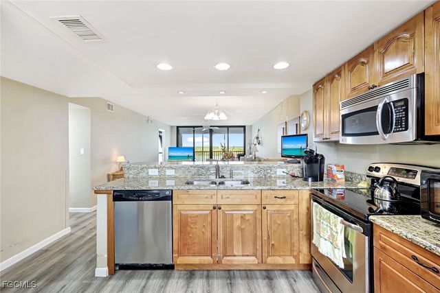 4203 Bay Beach LN 5E, Fort Myers Beach, FL 33931