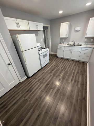 5052 Washington Street, Gary, IN 46408