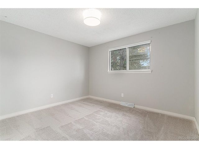 1838 Gay St, Longmont, CO 80501