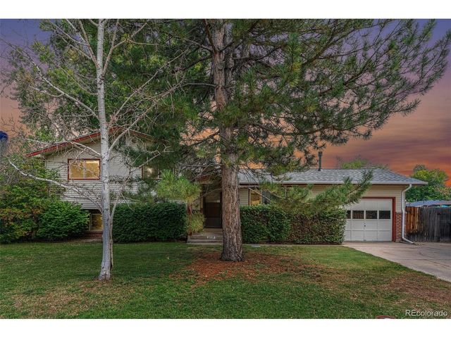 1838 Gay St, Longmont, CO 80501