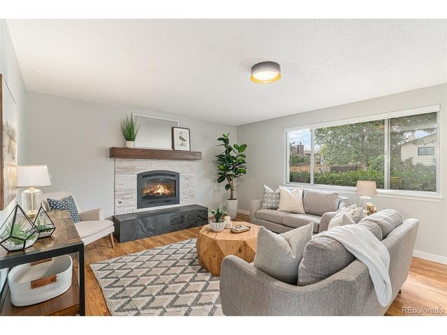 1838 Gay St, Longmont, CO 80501