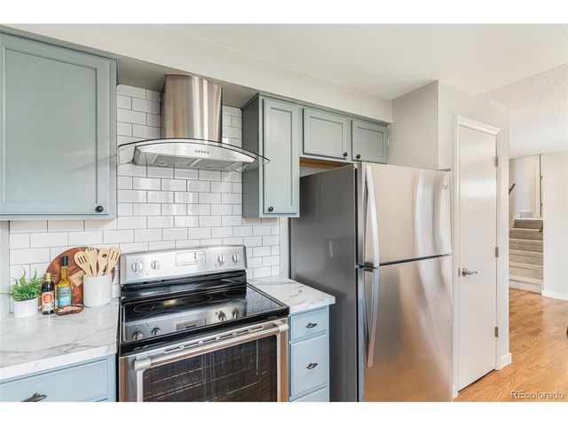 1838 Gay St, Longmont, CO 80501