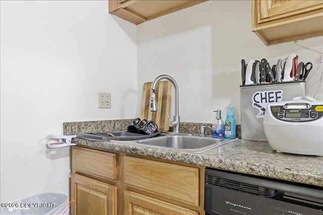 1930 E 72nd Avenue, Anchorage, AK 99507