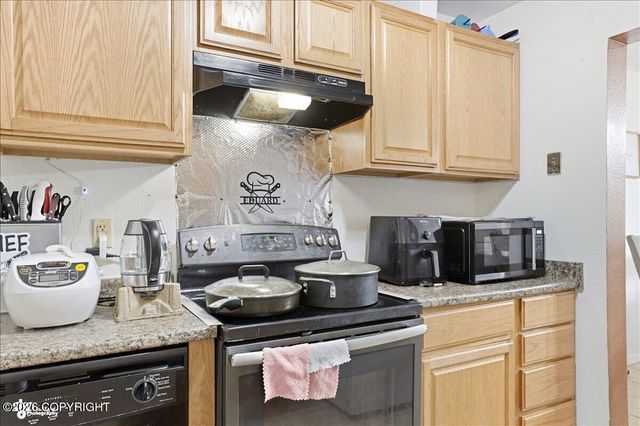 1930 E 72nd Avenue, Anchorage, AK 99507