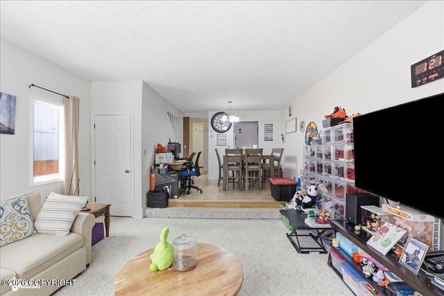 1930 E 72nd Avenue, Anchorage, AK 99507