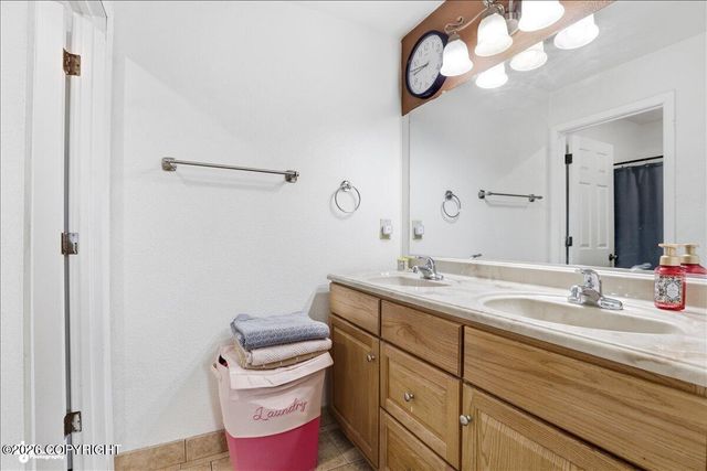 1930 E 72nd Avenue, Anchorage, AK 99507