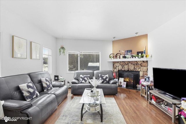 1930 E 72nd Avenue, Anchorage, AK 99507