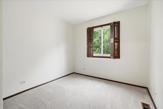 273 Lyons Drive, Bolingbrook, IL 60440