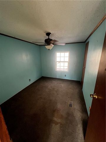 206 Oakridge Drive, Cleveland, GA 30528