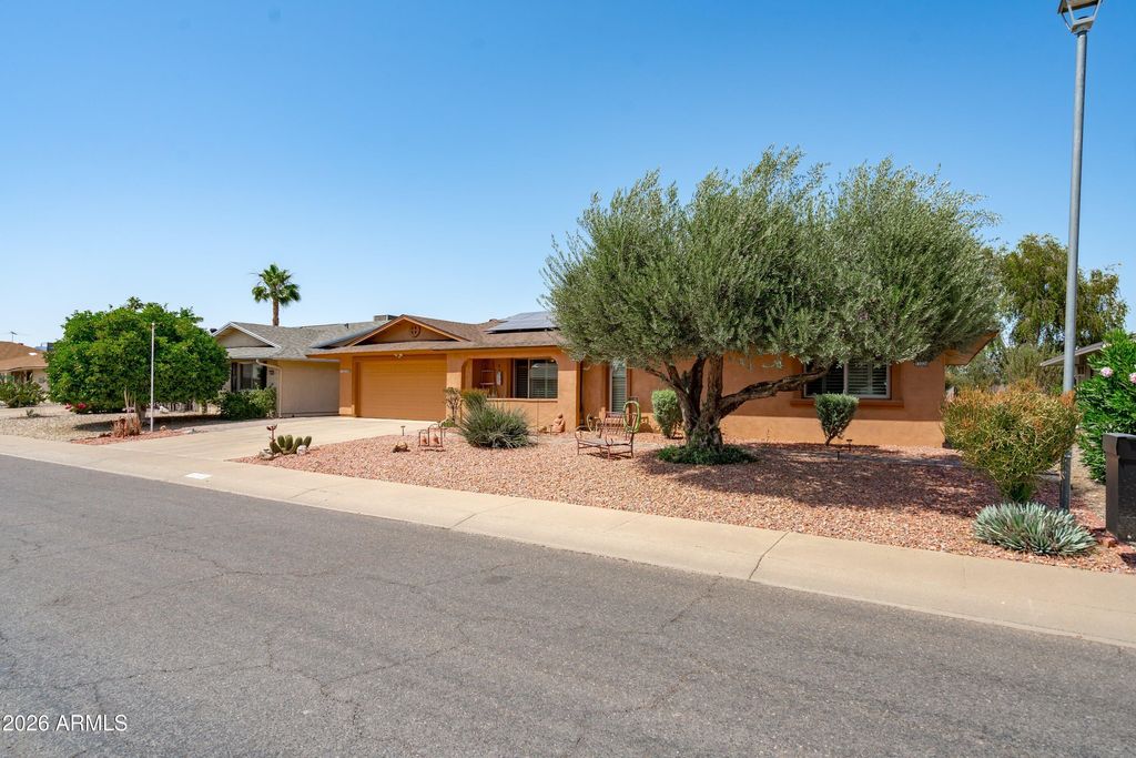 13226 W POMEGRANATE Drive, Sun City West, AZ 85375