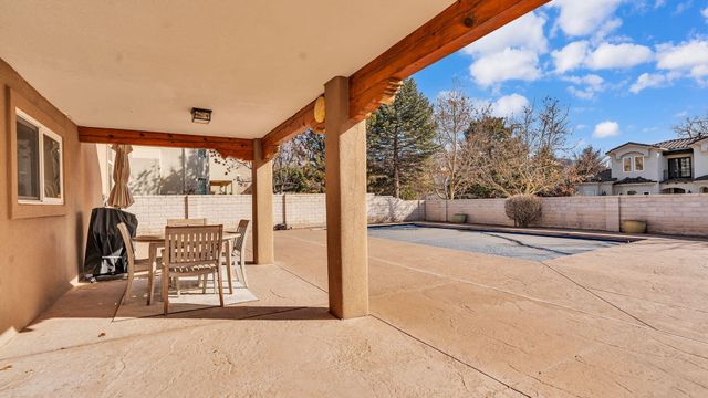 10506 Morning Star Drive NE, Albuquerque, NM 87111