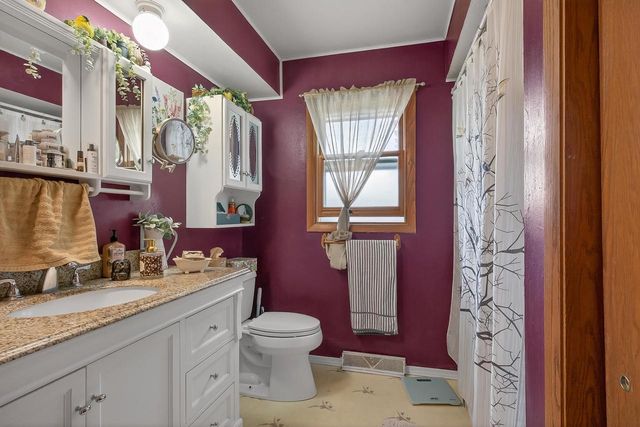 1160 LAKEWOOD LANE, Wisconsin Rapids, WI 54494