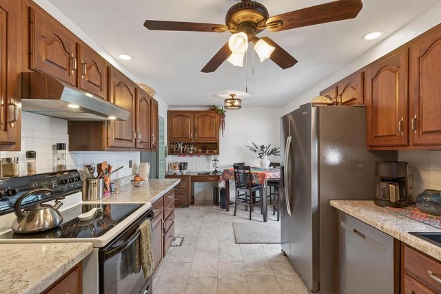 1160 LAKEWOOD LANE, Wisconsin Rapids, WI 54494