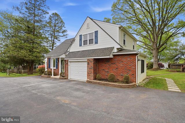 2880 OLD CEDAR GROVE RD, Broomall, PA 19008