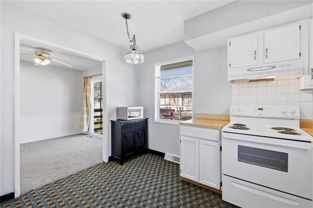 14100 MERRYWOOD Lane, Grandview, MO 64030