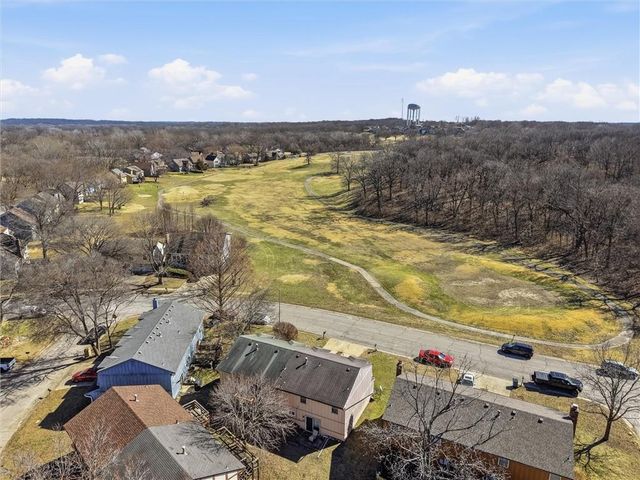 14100 MERRYWOOD Lane, Grandview, MO 64030