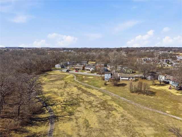 14100 MERRYWOOD Lane, Grandview, MO 64030