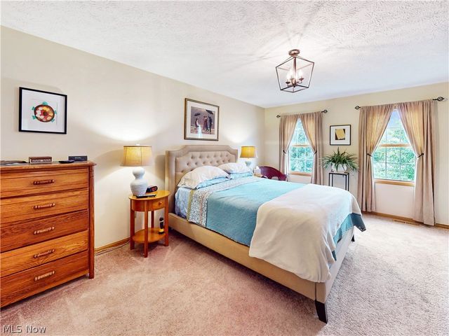 8260 Rachel Lane, North Ridgeville, OH 44039