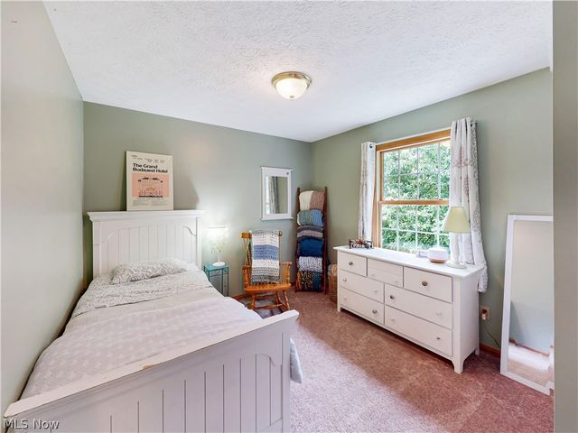 8260 Rachel Lane, North Ridgeville, OH 44039