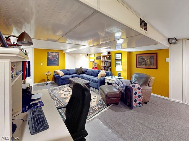 8260 Rachel Lane, North Ridgeville, OH 44039