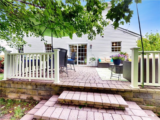 8260 Rachel Lane, North Ridgeville, OH 44039